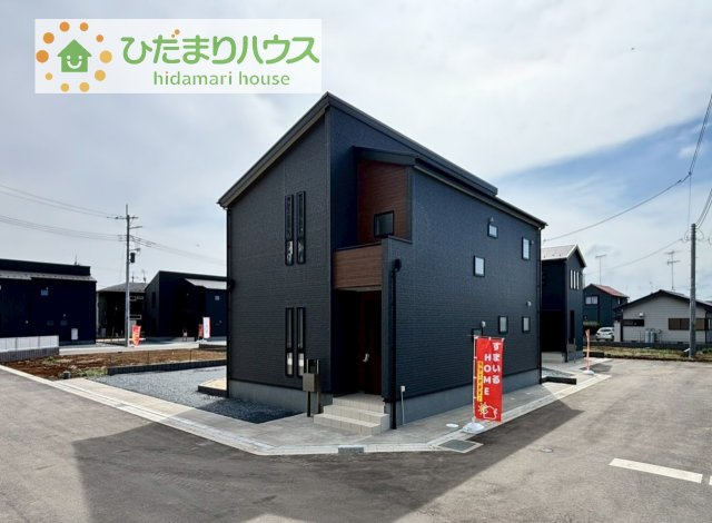 【外観】 | かすみがうら市下稲吉2期　新築戸建　7号棟 | スタイリッシュな外観です(^^)/