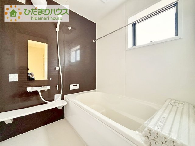 【浴室】 | かすみがうら市下稲吉2期　新築戸建　7号棟 | 大人が足を伸ばしても十分な広さ！一人でゆっくりくつろぐ時間も大切です！
