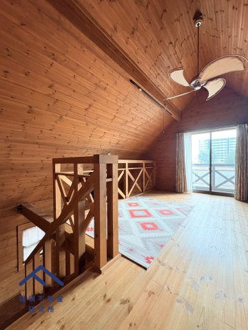 東区西戸崎３丁目　戸建ての洋室