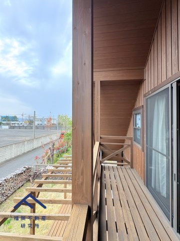 東区西戸崎３丁目　戸建てのバルコニー