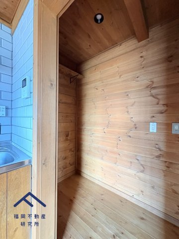 東区西戸崎３丁目　戸建ての玄関