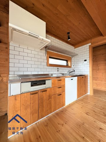 東区西戸崎３丁目　戸建てのキッチン