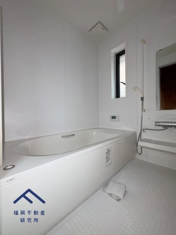 東区西戸崎３丁目　戸建ての浴室