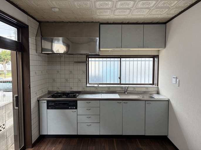 千葉市中央区白旗戸建のキッチン|水曜日、営業時間外もご相談ください！