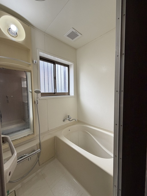 千葉市中央区白旗戸建の浴室|ご見学・ご契約時の送迎可能！