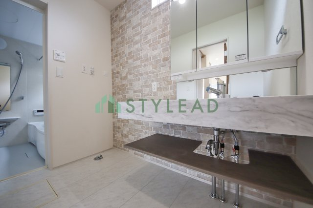 【独立洗面台】