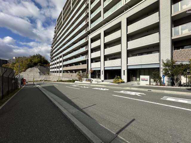 プレサンスロジェ須磨妙法寺桜の杜WESTHILLSの外観