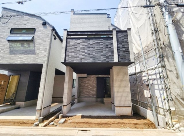 板橋区小豆沢4丁目 全2棟 1号棟の前面道路含む現地写真|【駅徒歩9分♪♪　高台位置しております】
南側は隣地通路で開放的です
陽当り良好・周辺環境も充実しております