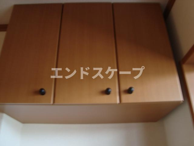 グローリアス・キャッスルⅡの収納|下駄箱上部
高崎、前橋のお部屋探しはエンドスケープまで！お客様の理想お聞かせ下さい♪