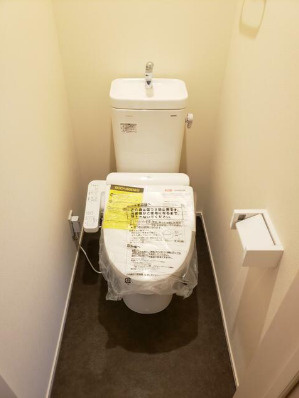ONE PEACEのトイレ|温水洗浄便座付き♪