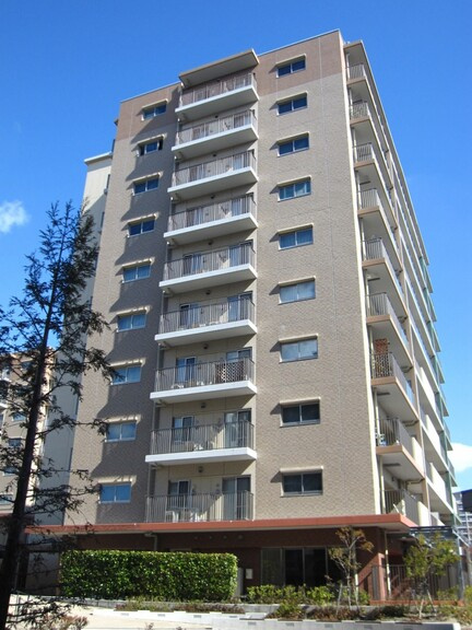 エルグレース彩都箕面 B棟の外観