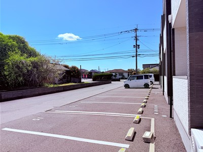 ビオス筑後の駐車場