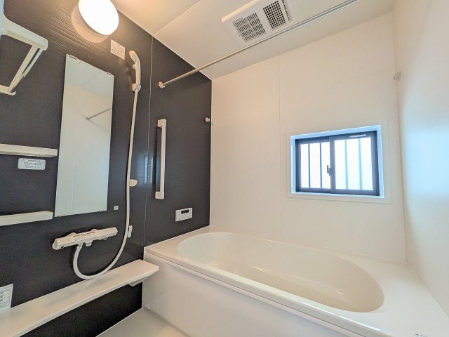 八王子市　弐分方町　新築一戸建て　１１期の浴室|～のびのびくつろげるバスルーム　１日の締めくくりに癒やしのバスタイムを～