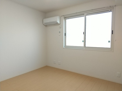 【洋室】 | サンルーチェみほり