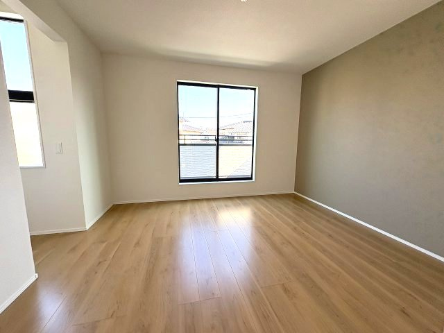 【寝室】 | 大野城市南ケ丘5丁目6期　2号棟（全2棟）【仲介手数料無料・0円】 | 施工例。施工例は完成時と異なる場合があります。