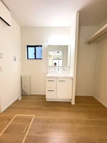 【洗面所】 | 大野城市南ケ丘5丁目6期　2号棟（全2棟）【仲介手数料無料・0円】 | 施工例。施工例は完成時と異なる場合があります。