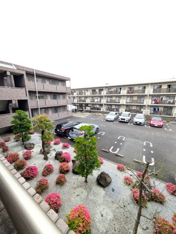 リヴェール・バレの駐車場