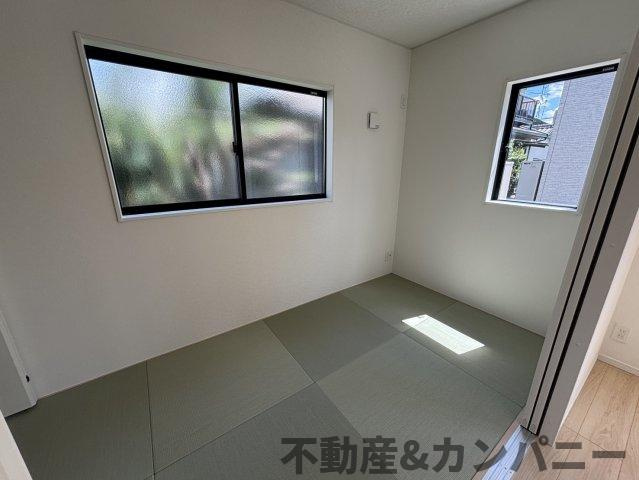 クレイドルガーデン東温市南方第2-1号棟　東温市南方の新築戸建の和室|和室です