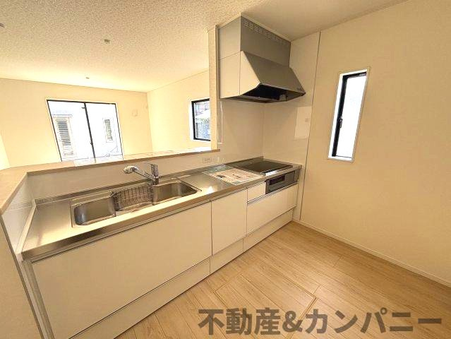 クレイドルガーデン東温市南方第2-1号棟　東温市南方の新築戸建のキッチン|使いやすいキッチンです