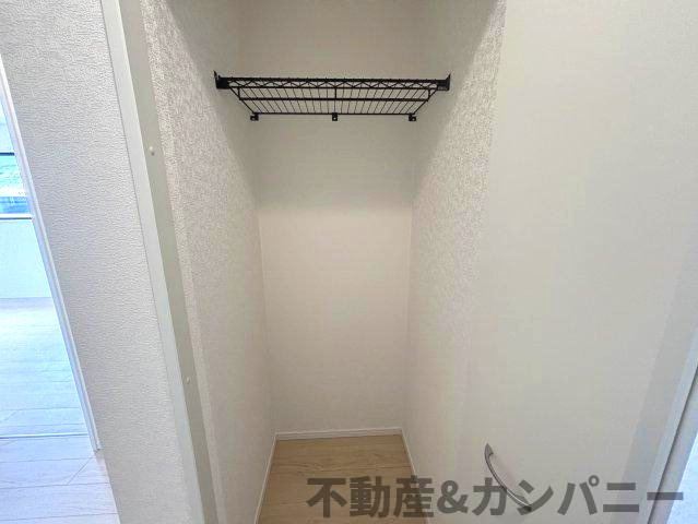 クレイドルガーデン東温市南方第2-1号棟　東温市南方の新築戸建の収納|収納があります