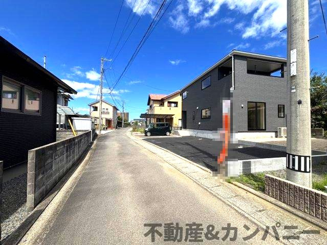 クレイドルガーデン東温市南方第2-1号棟　東温市南方の新築戸建の前面道路含む現地写真|前面道路含む現地写真です