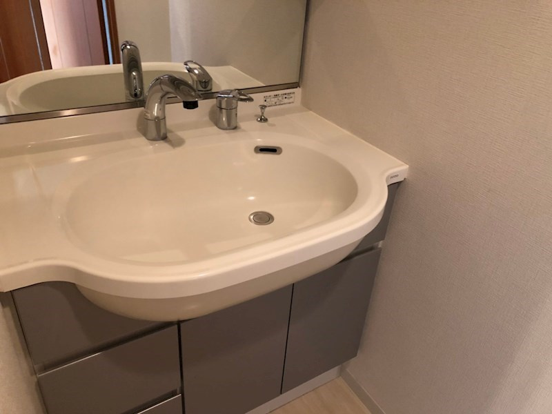 日神デュオステージ新中野の独立洗面台