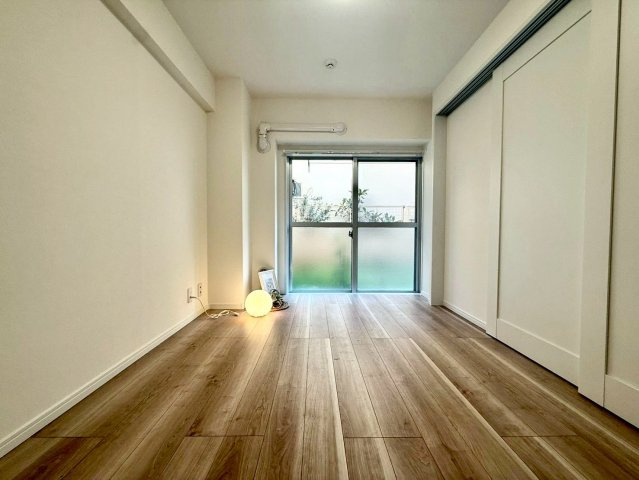 綱島ダイヤモンドマンションの洋室|落ち着いた色調でまとめられた洋室は、ゆったりとした時間を過ごせるプライベート空間として最適です。