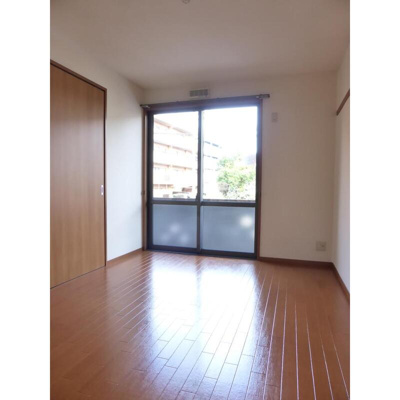 【寝室】 | ヴィラ・グレイス C