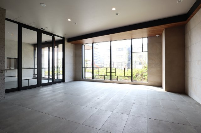 アルファスマート明石東野町のエントランス|エントランス