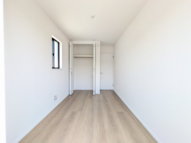 八王子市　弐分方町　新築一戸建て　１１期の収納|～収納力の高いクローゼット完備～