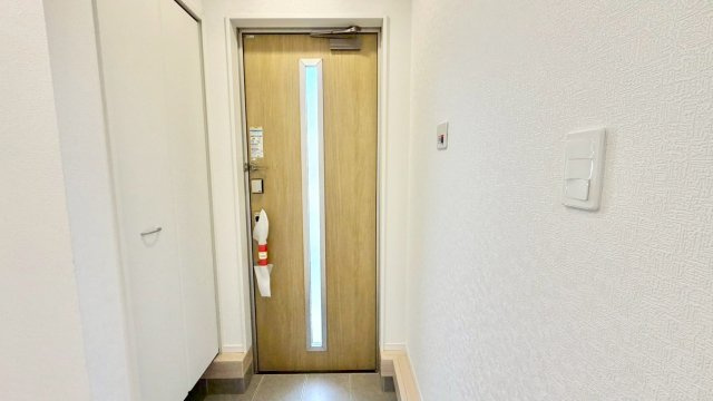 【玄関】 | アーネストワン　八女市蒲原第二
