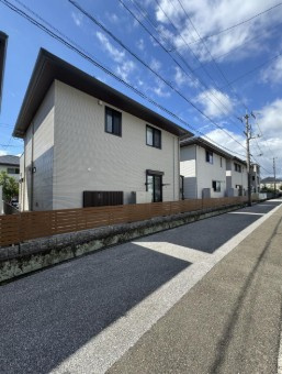 【注文仕様の築浅美邸】高知市福井扇町　中古一戸建ての周辺|落ち着いた住宅街。手入れの行き届いた清潔感のある外構が魅力♪