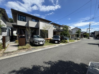 【注文仕様の築浅美邸】高知市福井扇町　中古一戸建ての前面道路含む現地写真|陽当たり・通風を遮るものがない、開放感あふれるロケーション☆