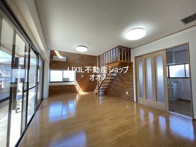 【居間・リビング】 | 加須市鴻茎　中古住宅