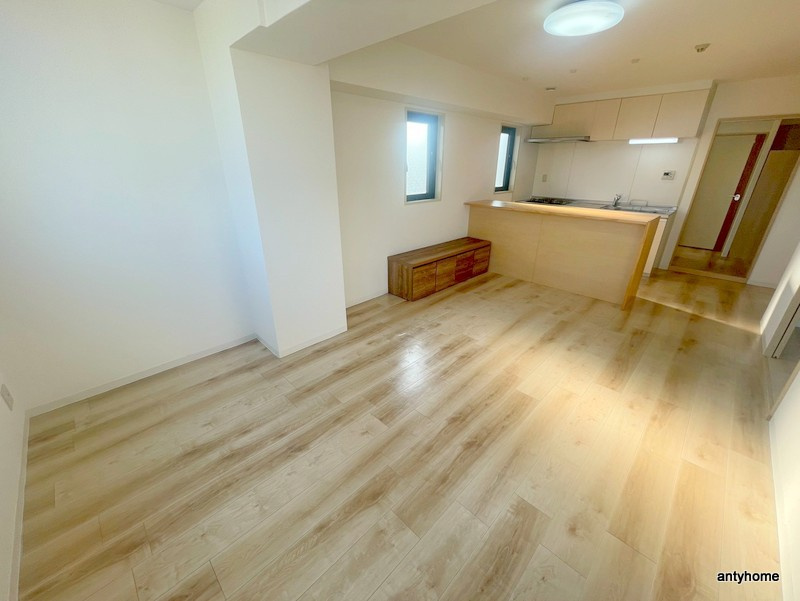 ロベリア弐番館　仲介手数料無料の居間・リビング