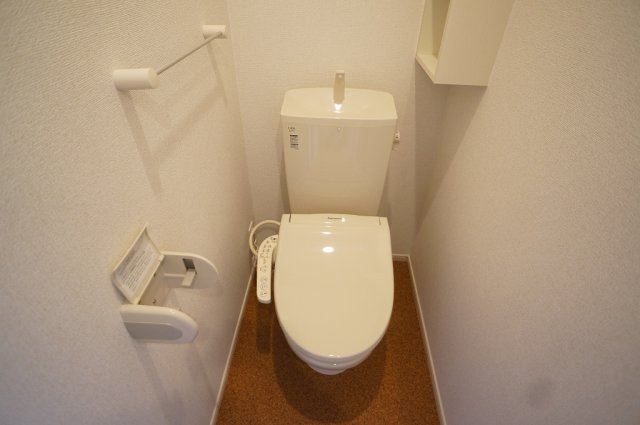 ディアコートのトイレ|温水洗浄便座です