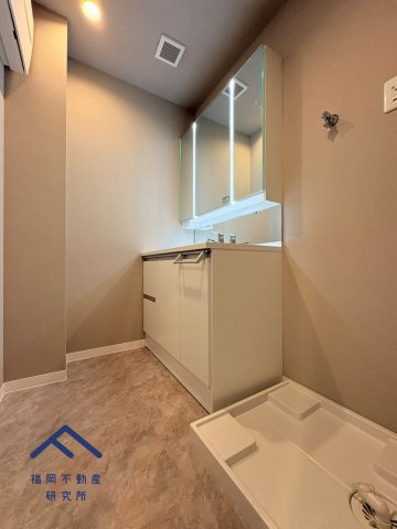 アムール和白駅の内装