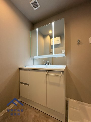 アムール和白駅のエントランス