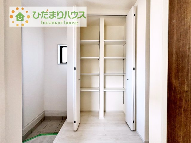 【収納】 | かすみがうら市下稲吉2期　新築戸建　8号棟 | 家族の靴をたっぷり収納！大型シューズクローゼット付き(^^♪