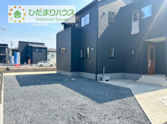 【駐車場】 | かすみがうら市下稲吉2期　新築戸建　8号棟 | マイホームなら駐車場代がかかりません！しかも、自宅の駐車場で洗車ができます！今までコイン洗車に行っていた手間も省けて、節約にもつながります(^^♪