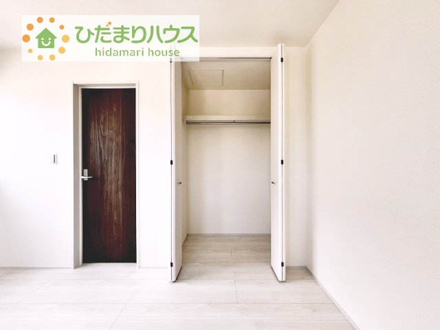 【収納】 | かすみがうら市下稲吉2期　新築戸建　8号棟 | お洋服の多い女性に人気！収納力の高いクローゼット付き☆彡