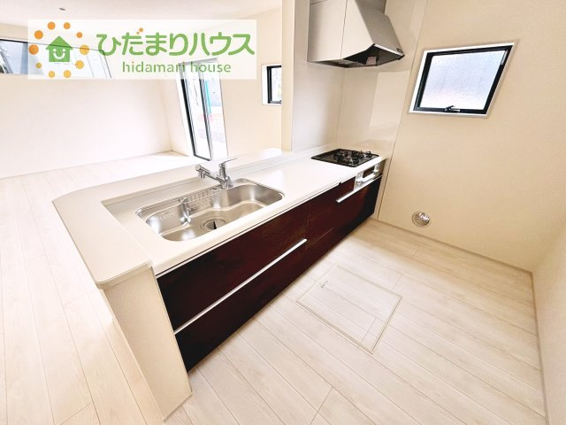 【キッチン】 | かすみがうら市下稲吉2期　新築戸建　8号棟 | 家族と会話しながら料理できるオープンカウンター♪
