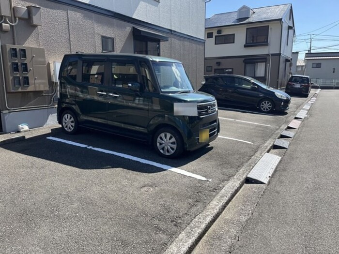 エスポワール３４　F棟の駐車場