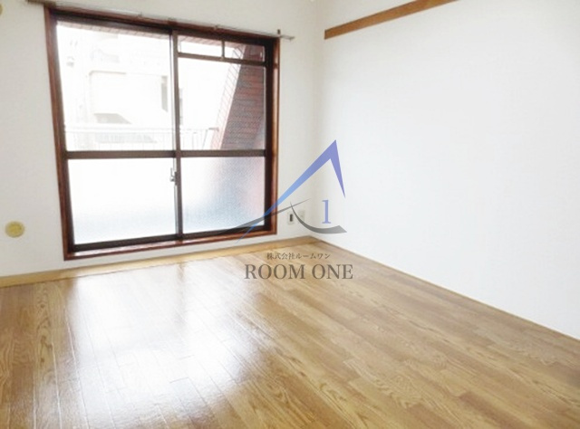 ソシアルマンションの居間・リビング|洋室のお部屋です。