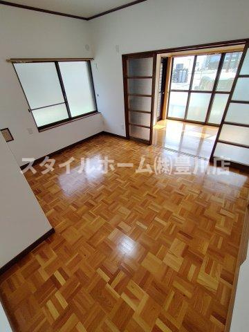 サニーハウス町並の内装