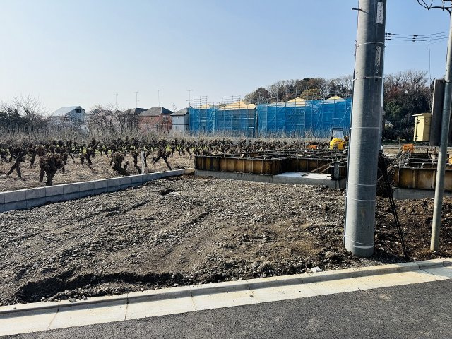 八王子市　弐分方町　新築一戸建て　１１期の外観|～保育園や小中学校が近く、子育てのしやすい住環境　全棟2台駐車可能カースペース付き～