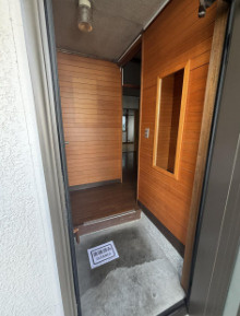 藤江焼野貸戸建の玄関