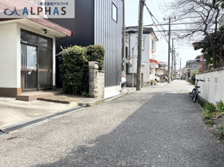 【前面道路含む現地写真】 | 明石市貴崎五丁目　一戸建て | ■南西道路に面し陽当たり良好です♪