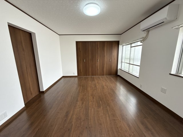 ＳＩＳＡ野里Ⅰの居間・リビング