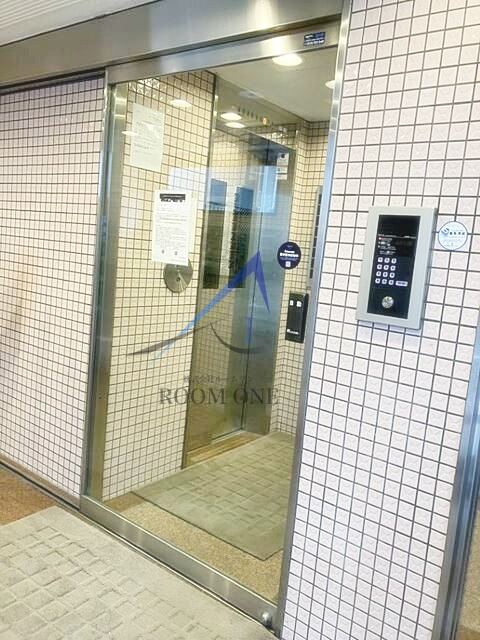 ローヤルガーデンのセキュリティ|オートロックです。